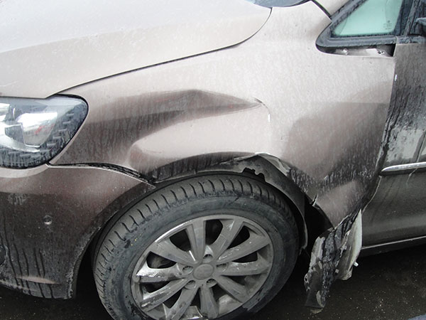 Фото повреждений Volkswagen Touran