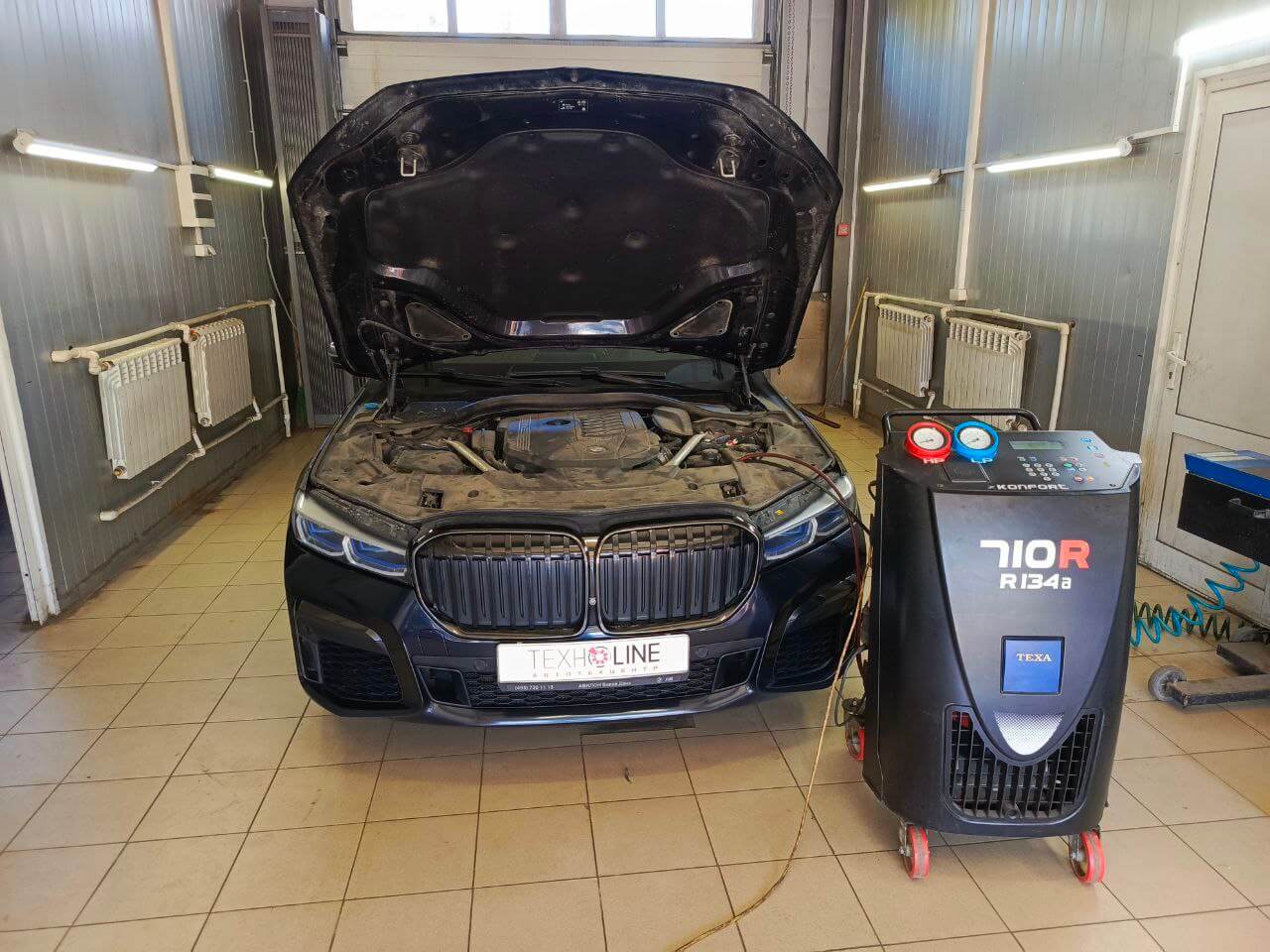 Заправка кондиционера с помощью автоматической станции