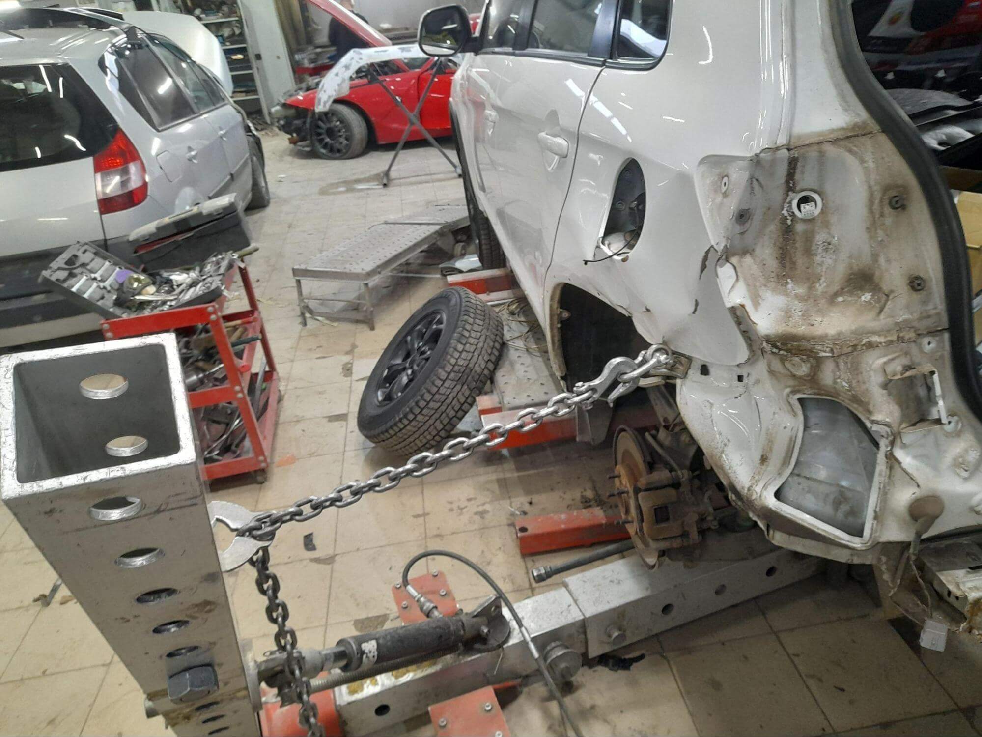 Mitsubishi ASX во время работы стапеля