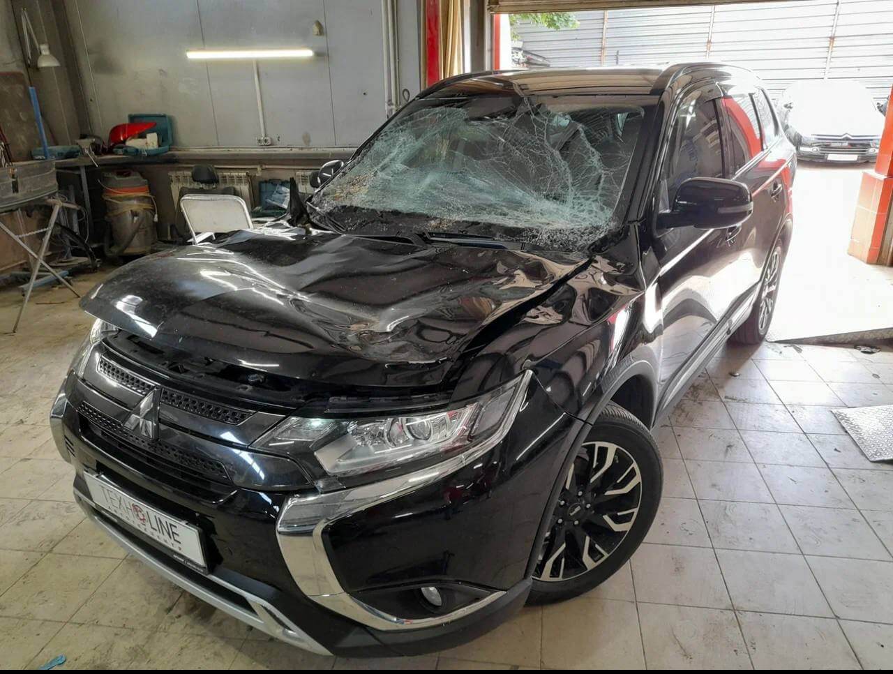 Mitsubishi Outlander перед началом проведения работ в Люберцах
